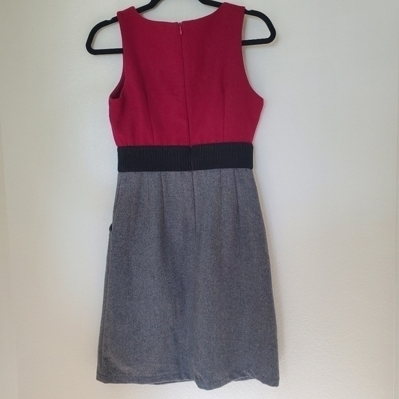 Emmelee Women's Wool Colorblock Sleeveless Gray & Magenta Dress with Pockets - Picture 13 of 16